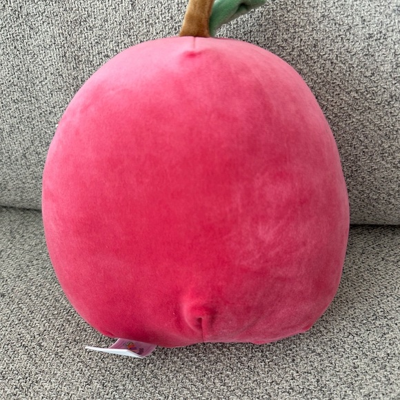 Nwt 🍒 7" Cherry The Christmas Squishmallow - Picture 4 of 5